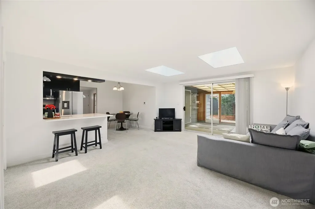 1279 149th Place SE Bellevue WA 98007