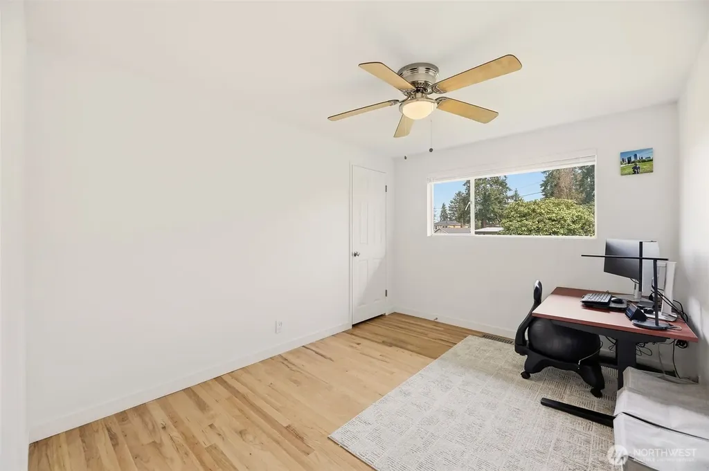 1279 149th Place SE Bellevue WA 98007