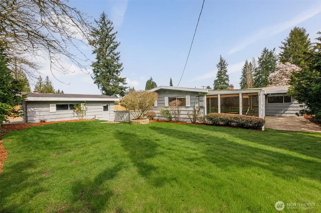 1279 149th Place SE Bellevue WA 98007