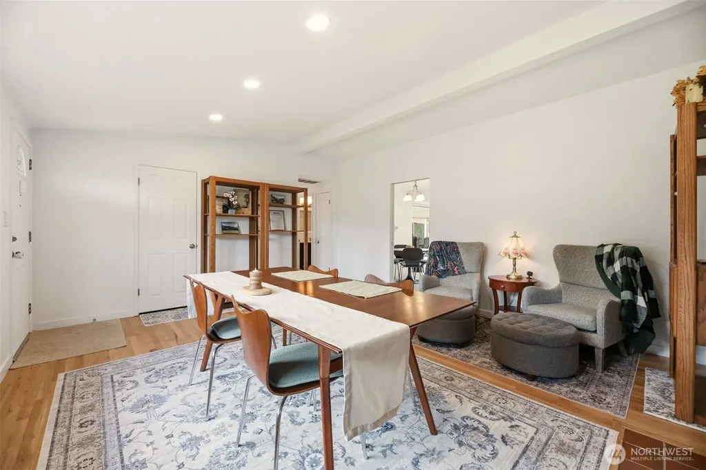 1279 149th Place SE Bellevue WA 98007