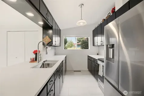 1279 149th Place SE Bellevue WA 98007