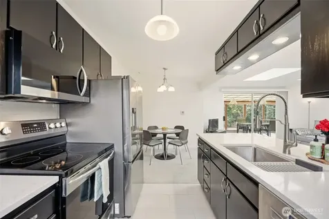 1279 149th Place SE Bellevue WA 98007