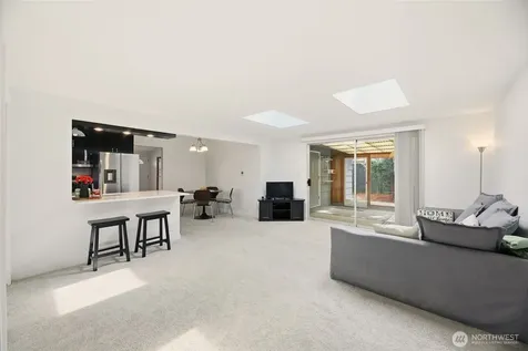 1279 149th Place SE Bellevue WA 98007