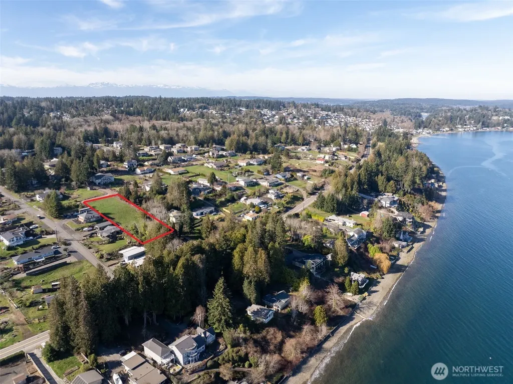 8185 E Seaview Drive Port Orchard WA 98366
