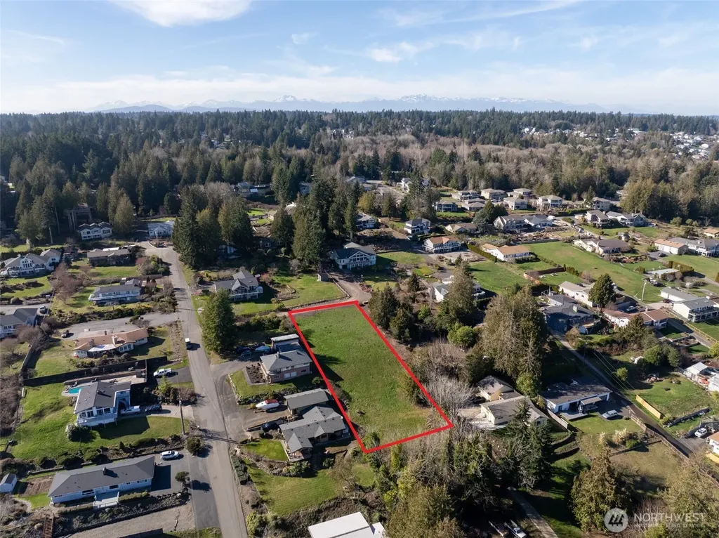 8185 E Seaview Drive Port Orchard WA 98366