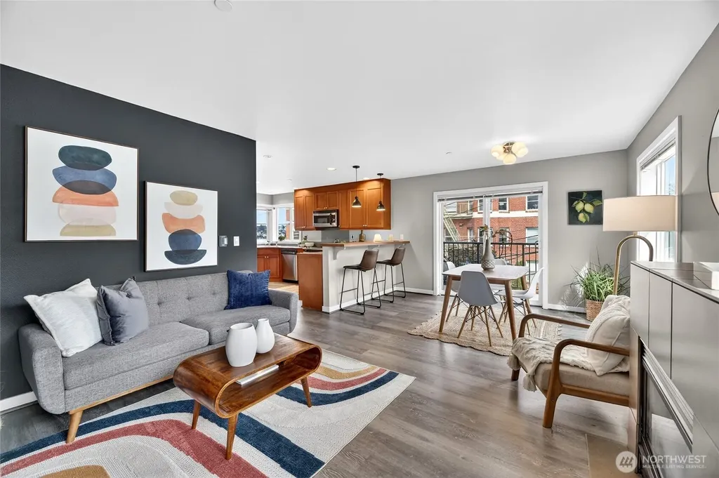 321 E Thomas Street Seattle WA 98102