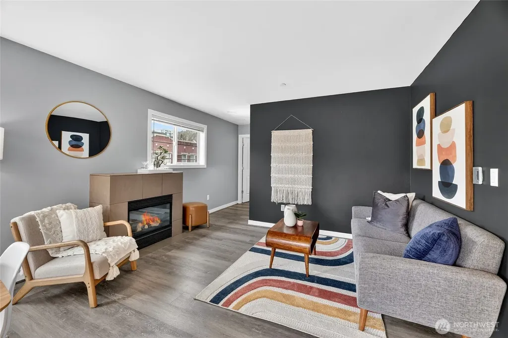321 E Thomas Street Seattle WA 98102