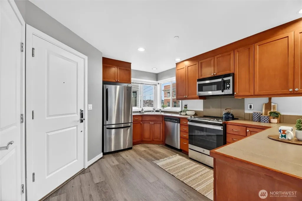 321 E Thomas Street Seattle WA 98102