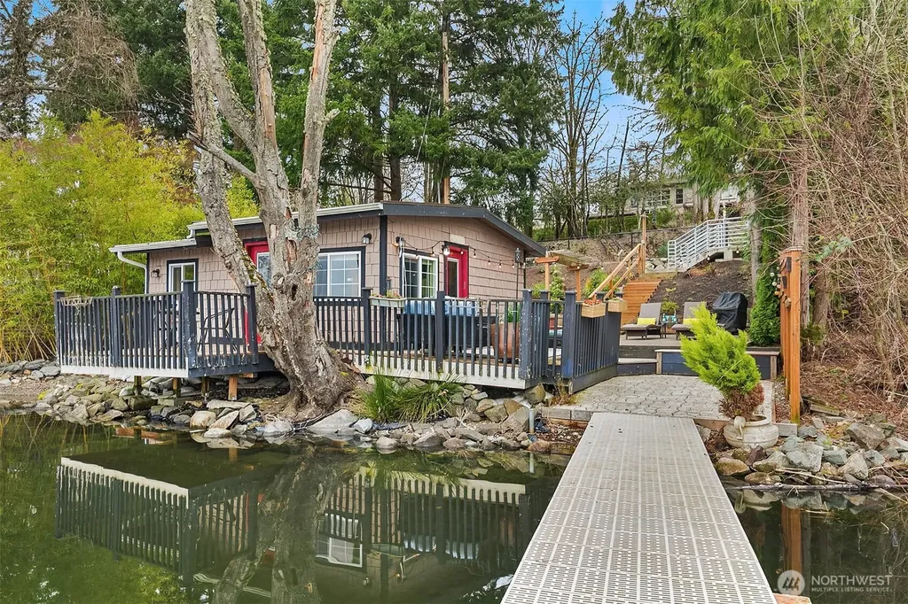 1018 E Lake Sammamish Parkway SE Sammamish WA 98075