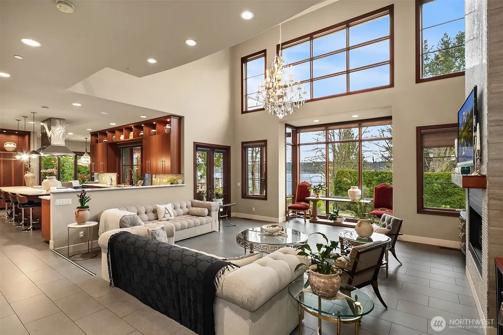 1018 E Lake Sammamish Parkway SE Sammamish WA 98075