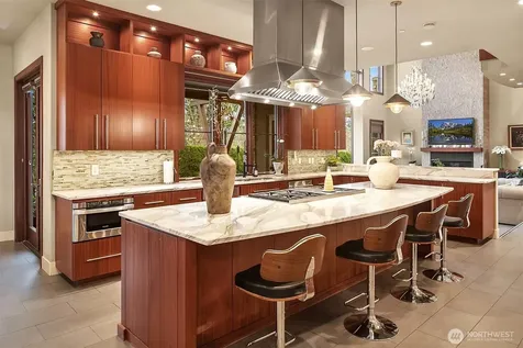 1018 E Lake Sammamish Parkway SE Sammamish WA 98075