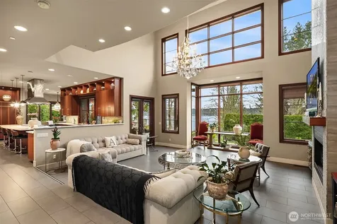 1018 E Lake Sammamish Parkway SE Sammamish WA 98075
