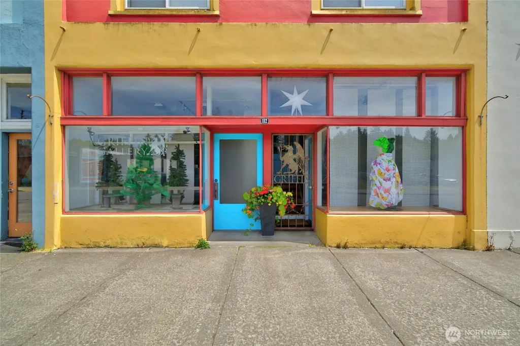 112 1st Avenue S Ilwaco WA 98624