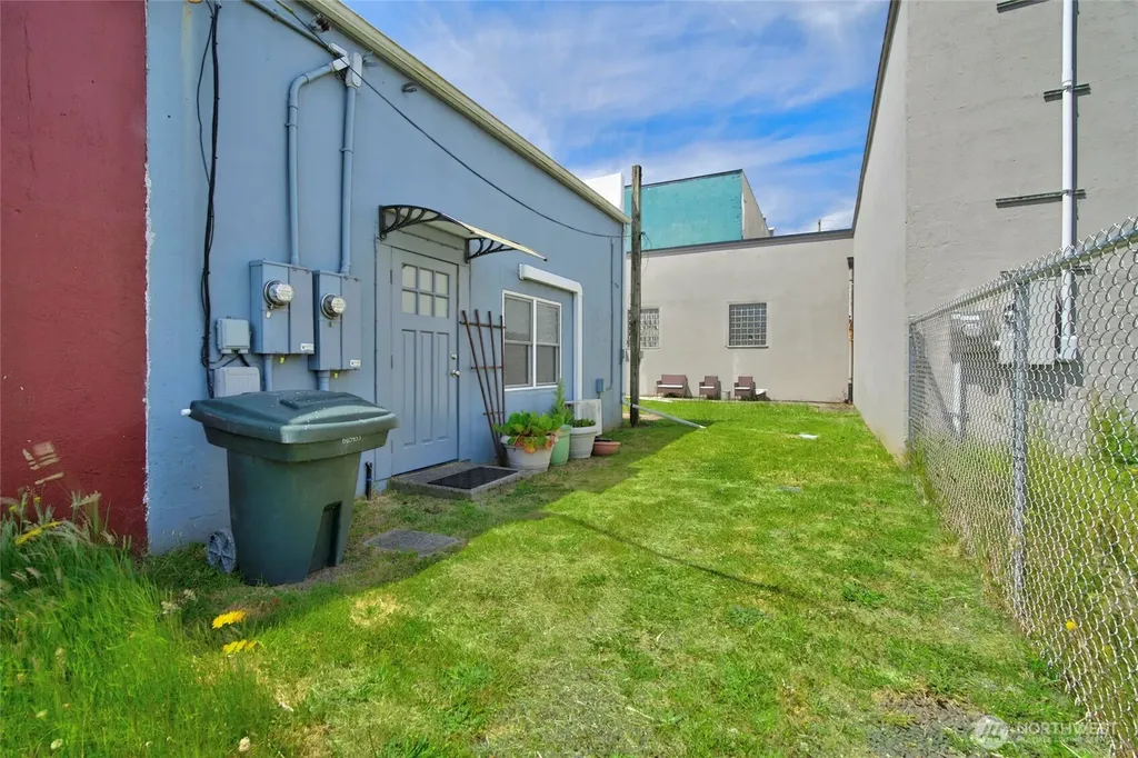 112 1st Avenue S Ilwaco WA 98624