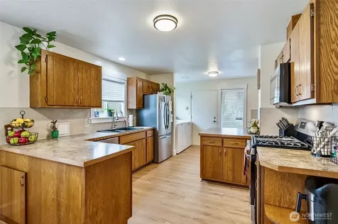 3215 19th Street Everett WA 98201