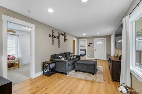 3215 19th Street Everett WA 98201