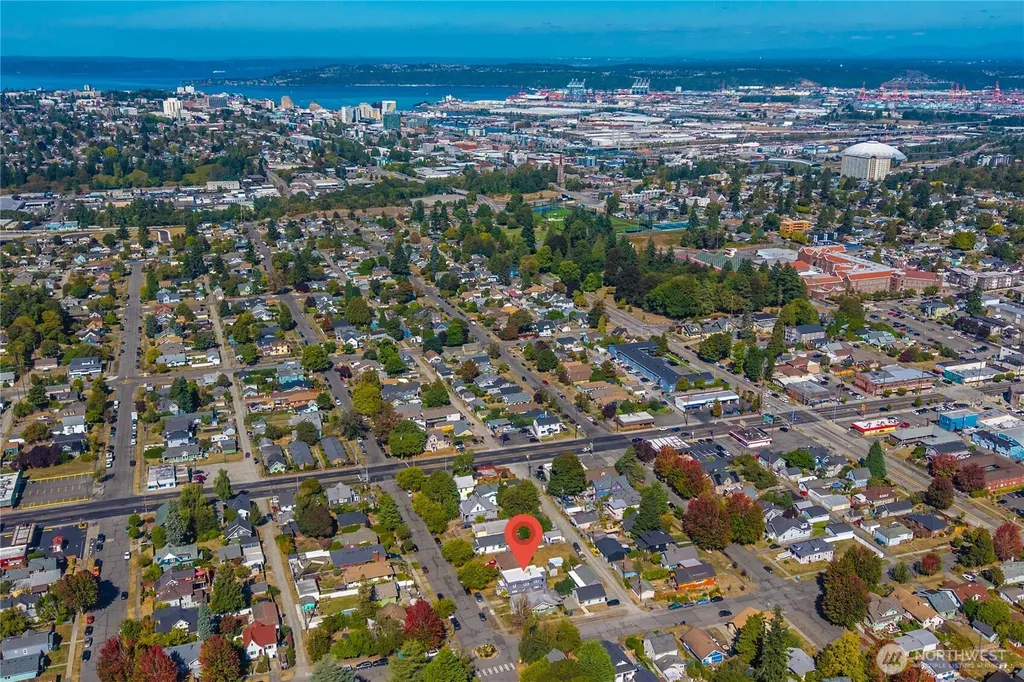 3827 S K Street Tacoma WA 98418