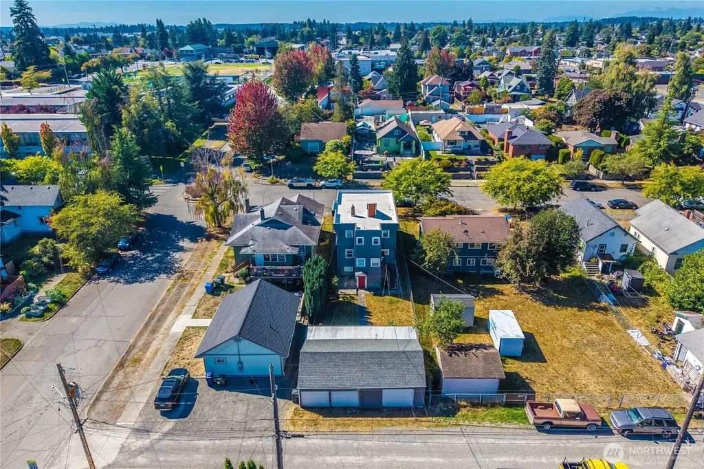 3827 S K Street Tacoma WA 98418