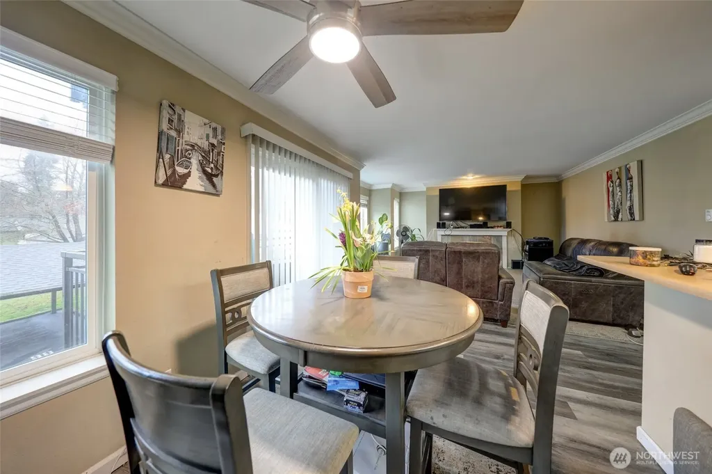 31500 33rd Place SW Federal Way WA 98023