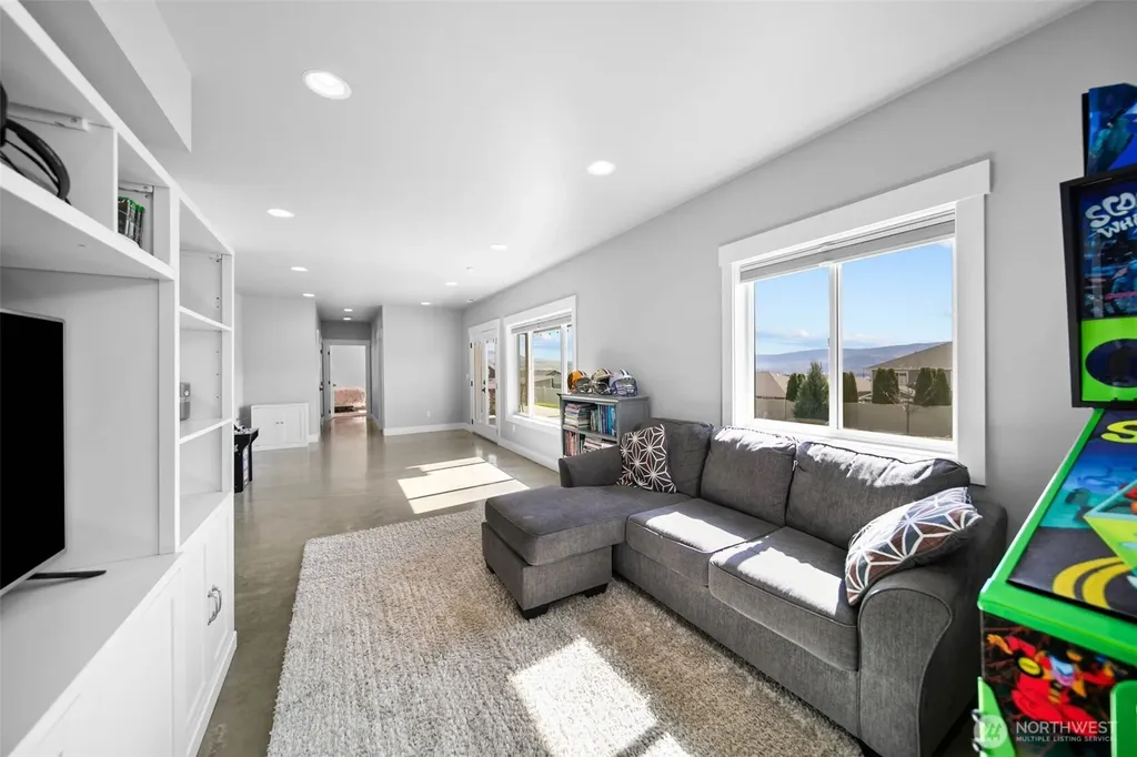885 Autumn Crest Drive Wenatchee WA 98801