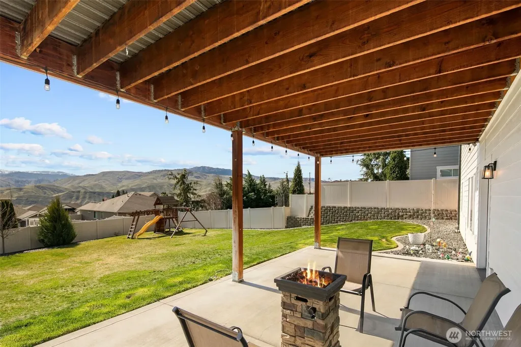 885 Autumn Crest Drive Wenatchee WA 98801