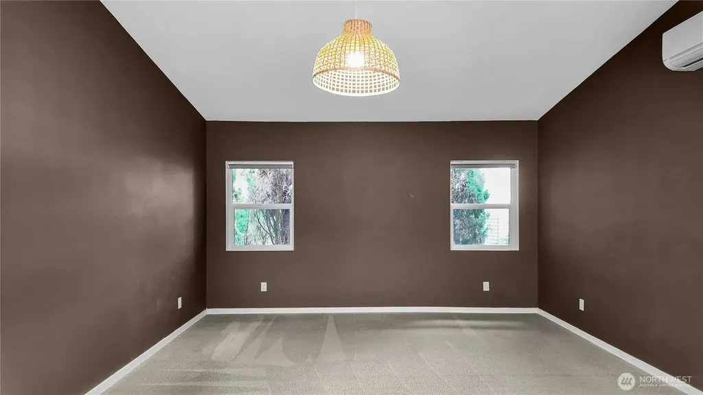 4233 S Lucile Street Seattle WA 98118