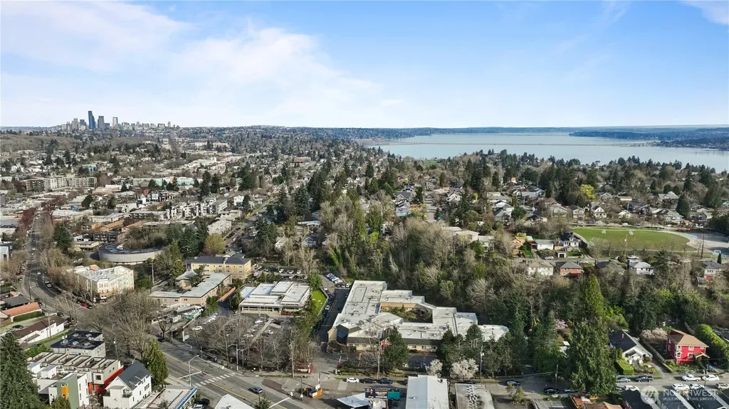 4233 S Lucile Street Seattle WA 98118