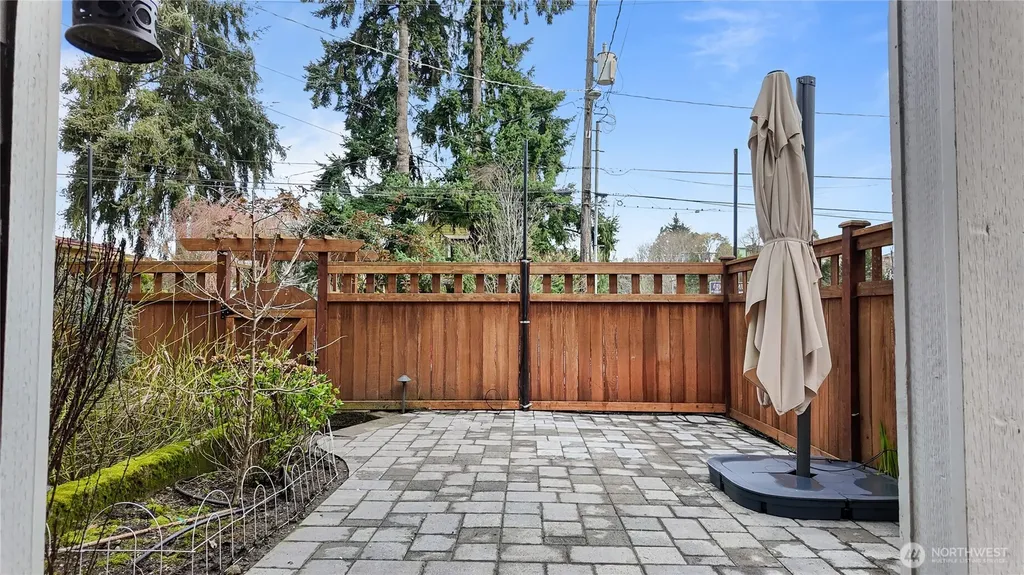 4233 S Lucile Street Seattle WA 98118