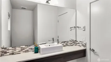 4233 S Lucile Street Seattle WA 98118
