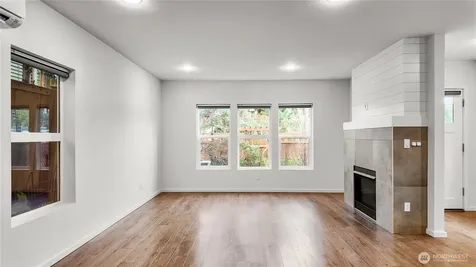 4233 S Lucile Street Seattle WA 98118