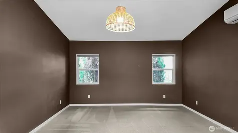 4233 S Lucile Street Seattle WA 98118