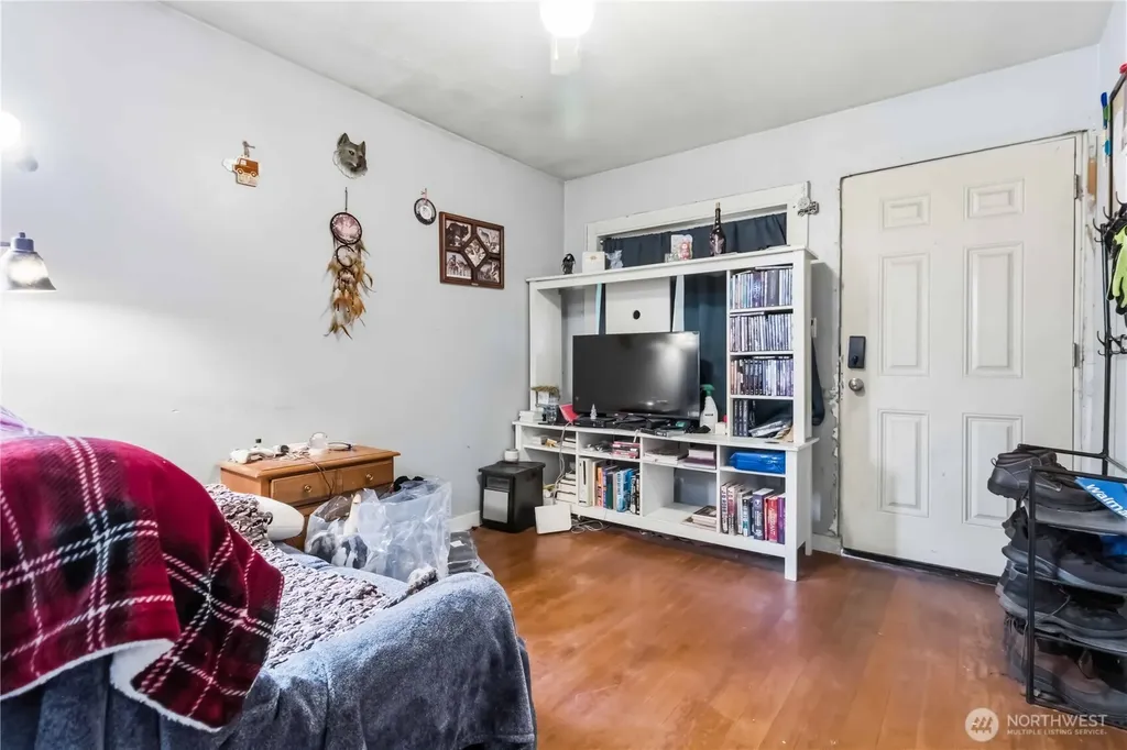 22909 Pacific Way Ocean Park WA 98640