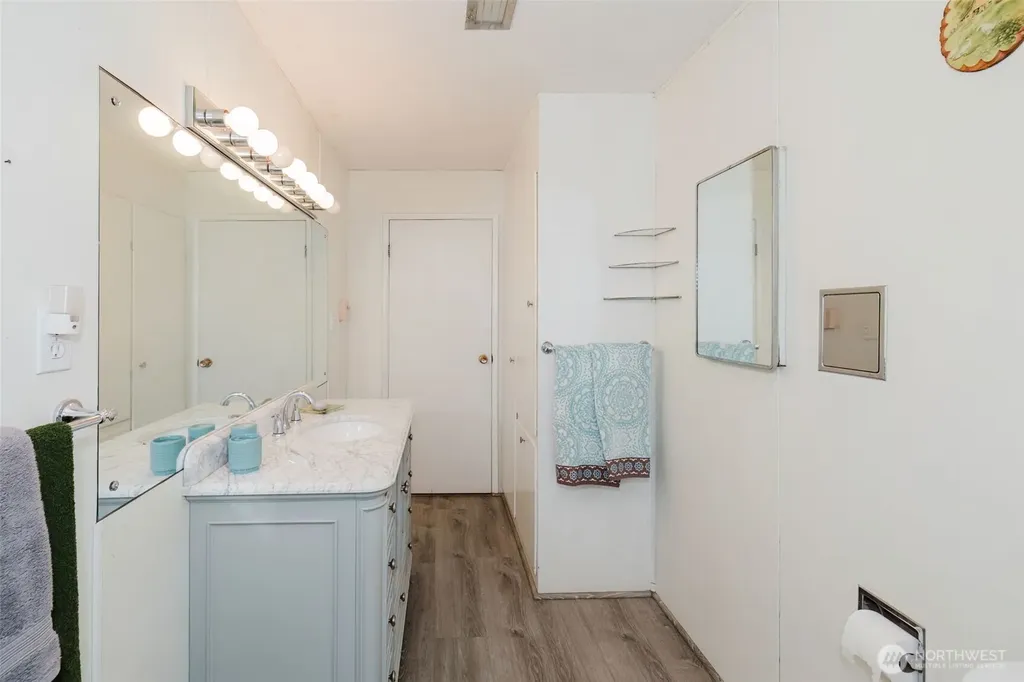 191 NE Mcwilliams Court Bremerton WA 98311