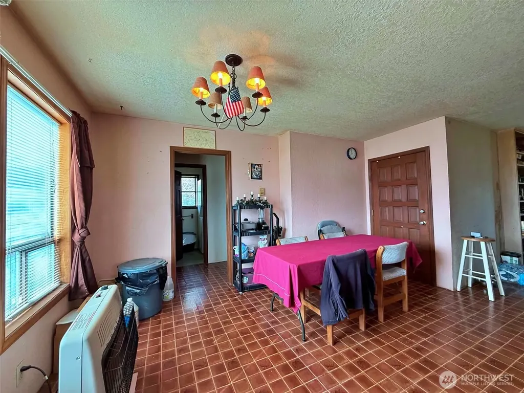 141 Filbert Road Silver Creek WA 98585