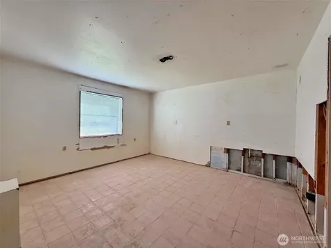 141 Filbert Road Silver Creek WA 98585
