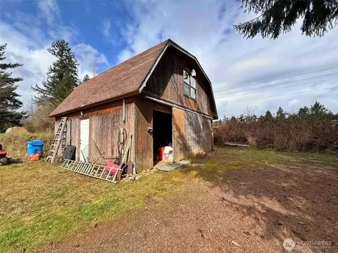 141 Filbert Road Silver Creek WA 98585