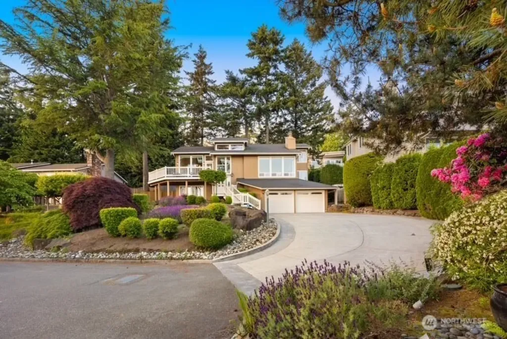 10920 80th Place NE Kirkland WA 98034