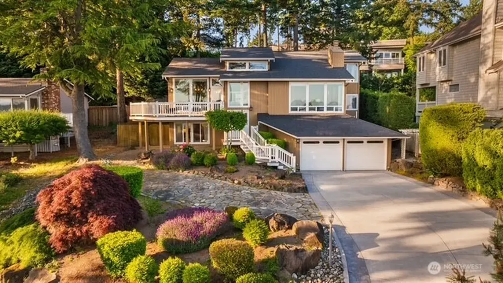 10920 80th Place NE Kirkland WA 98034