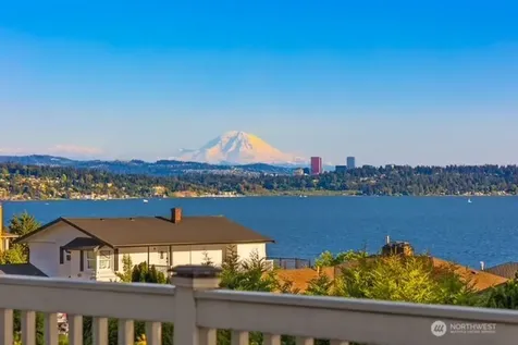 10920 80th Place NE Kirkland WA 98034