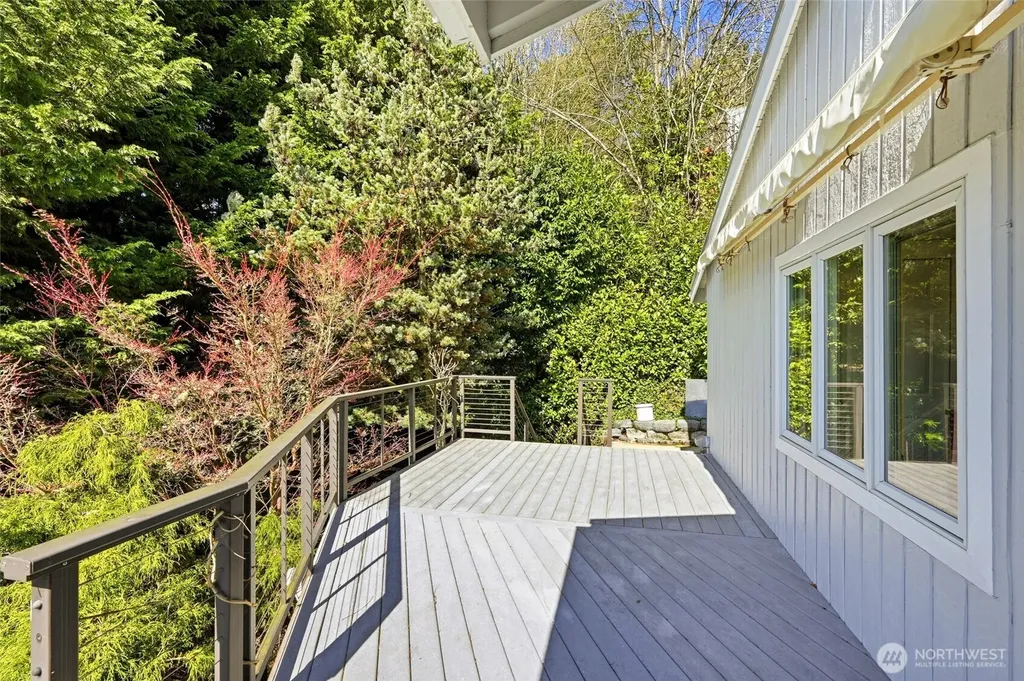 8449 W Mercer Way Mercer Island WA 98040