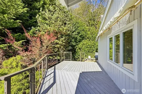 8449 W Mercer Way Mercer Island WA 98040