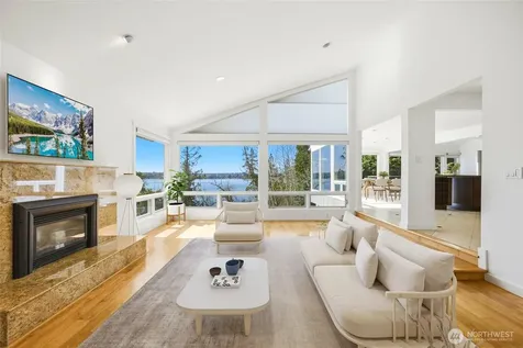 8449 W Mercer Way Mercer Island WA 98040