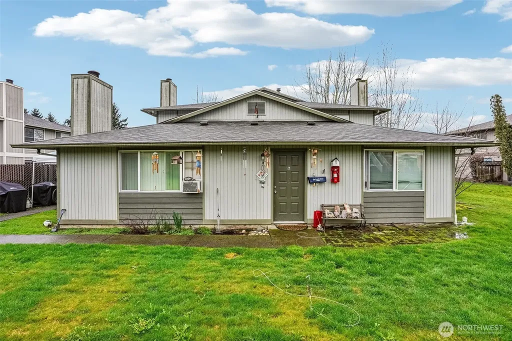 915 30th Street NE Auburn WA 98002