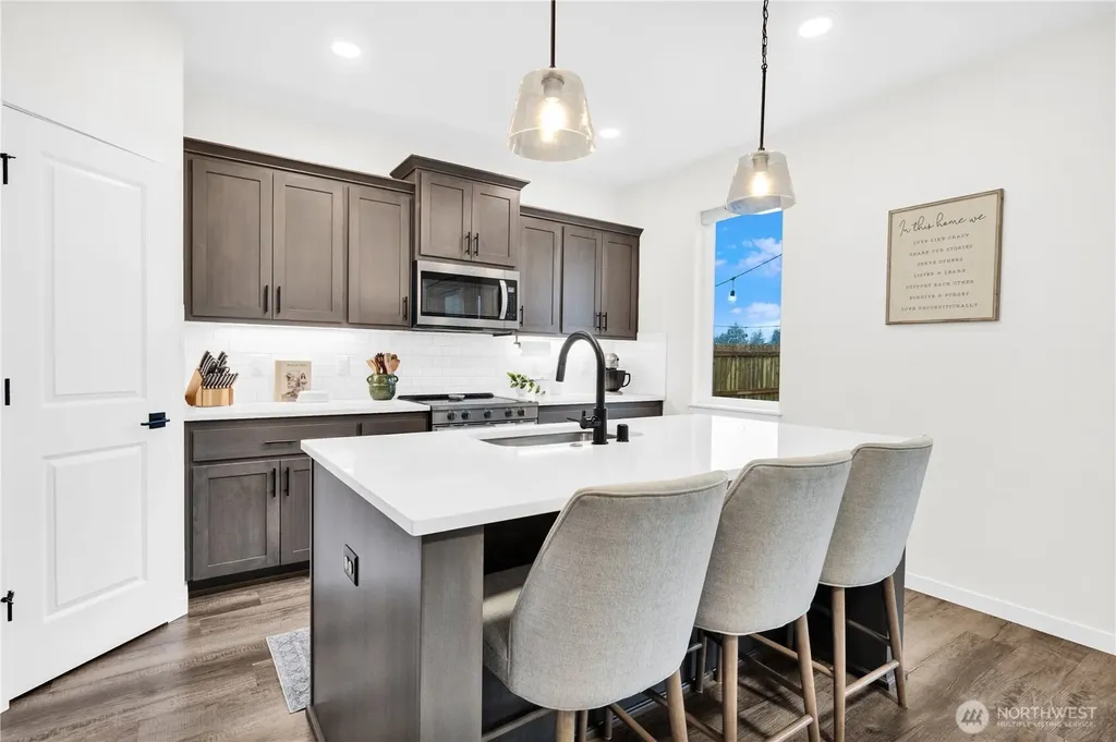 605 Cardinal Avenue Winlock WA 98596