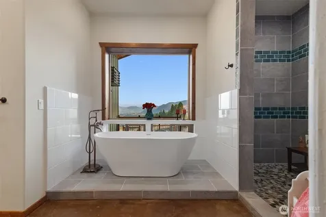47 Bella Vista Lane Winthrop WA 98862