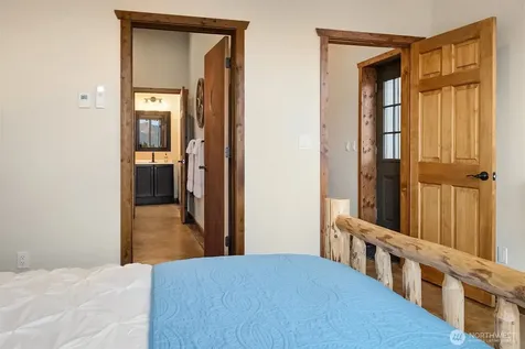 47 Bella Vista Lane Winthrop WA 98862