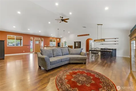 5119 Regan Road Cashmere WA 98815
