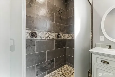 5119 Regan Road Cashmere WA 98815