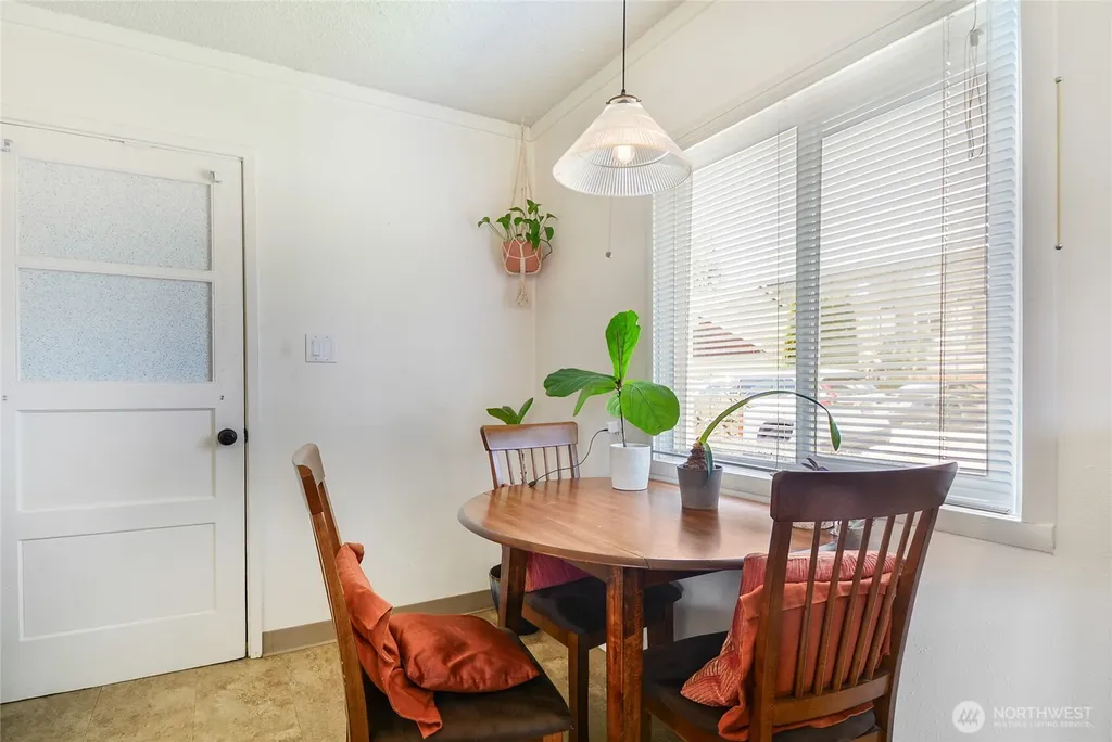 14807 50th Avenue W Edmonds WA 98026