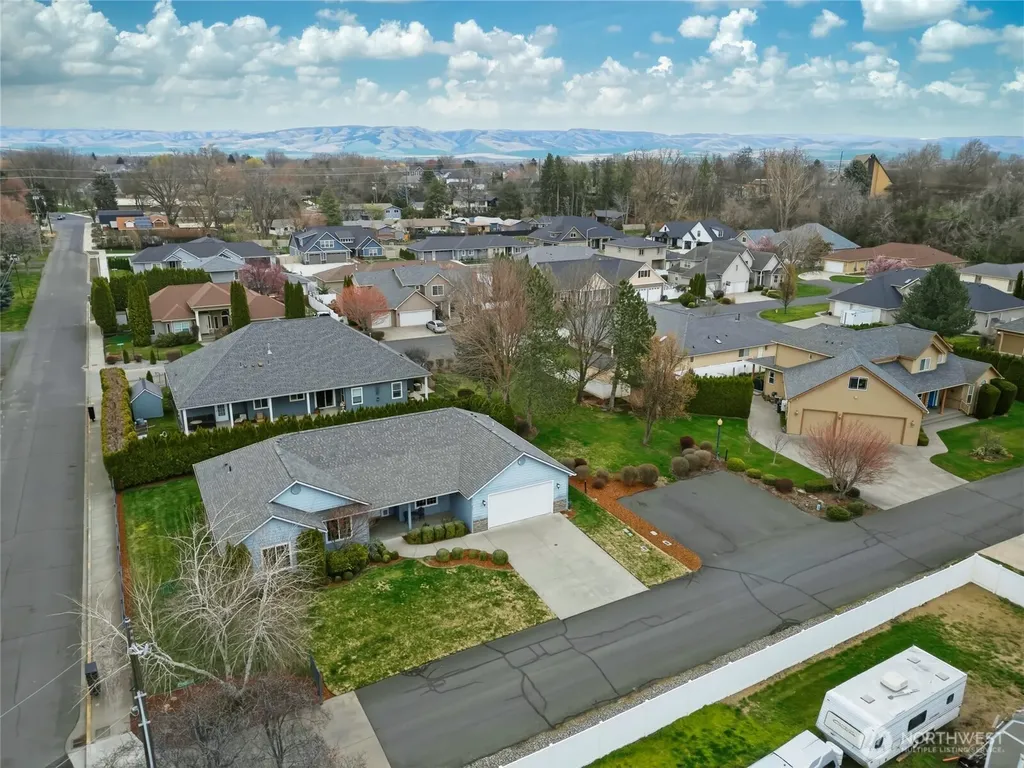 803 SE Vintage Way College Place WA 99324